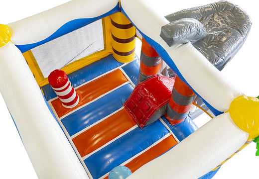 Acquista mini castello gonfiabile multigiocatore a tema squalo con scivolo per bambini. Ordina i castelli gonfiabili con scivolo online su JB Gonfiabili Italia