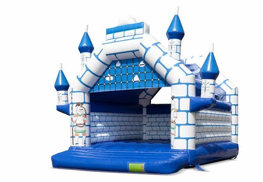Acquista una grande castello gonfiabile coperta blu e bianca a tema castello per bambini. Disponibile su JB Gonfiabili Italia online