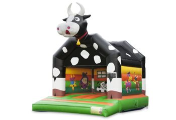 Standaard springkussen voor kinderen kopen in opvallende kleuren met bovenop een groot 3D object van een koe. Koop springkussens online bij JB Inflatables Nederland