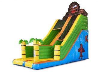 Gorilla Slide Super met de vrolijke kleuren, 3D-objecten en leuke print op de zijwanden kopen. Bestel opblaasbare glijbanen nu online bij JB Inflatables Nederland