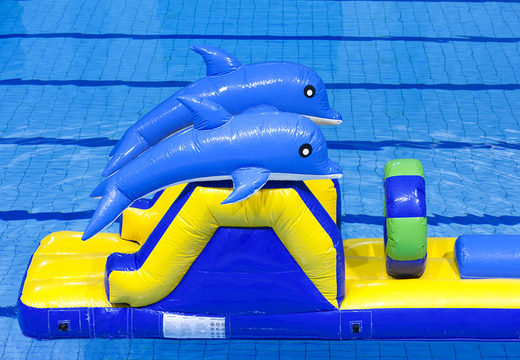 Scivolo gonfiabile per la corsa dei delfini con oggetti divertenti per grandi e piccini. Ordina ora i giochi gonfiabili in piscina online su JB Gonfiabili Italia