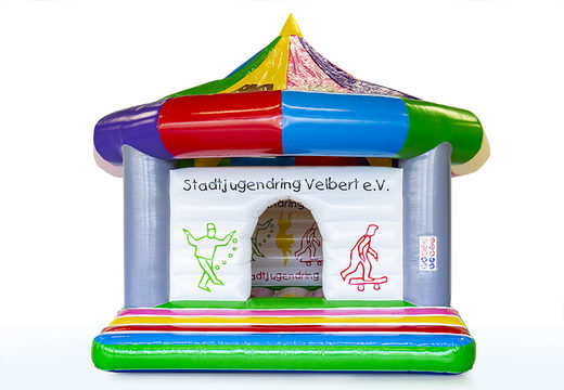 Ordina il castello gonfiabile Stadjugendring Carousel su misura da JB Gonfiabili Italia; specialista in articoli pubblicitari gonfiabili come castello gonfiabile personalizzati