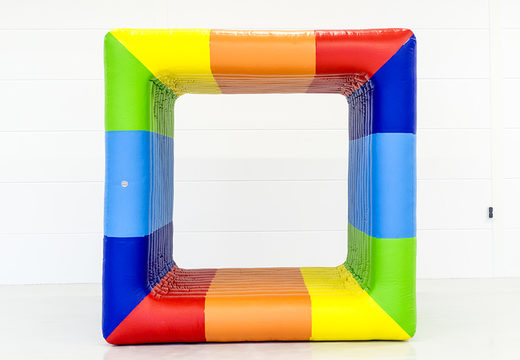 Ordina il cubo flip it in tema arcobaleno per grandi e piccini. Acquista articoli gonfiabili online su JB Gonfiabili Italia
