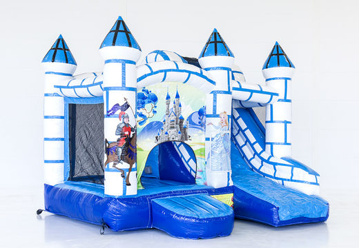 Acquista un castello gonfiabile blu e bianco a tema castello per bambini. Ordina i castelli gonfiabili online su JB Gonfiabili Italia