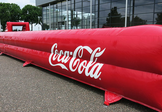 Imbarco gonfiabile gonfiabile rosso Coca Cola calcio per vari eventi. Acquista ora le tavole da calcio online su JB Gonfiabili Italia