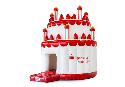 Ordina castello gonfiabile personalizzati Sparkasse Cake su JB Gonfiabili Italia; specialista in articoli pubblicitari gonfiabili come gonfiabili personalizzati