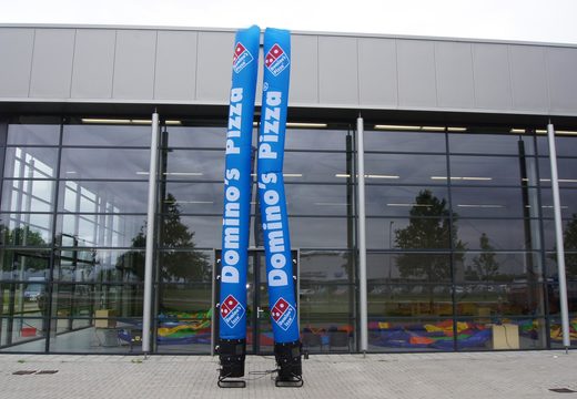 Ordina lo skytube gonfiabile personalizzato Domino's Pizza su JB Gonfiabili Italia; specialista in articoli pubblicitari gonfiabili come pupazzi gonfiabili