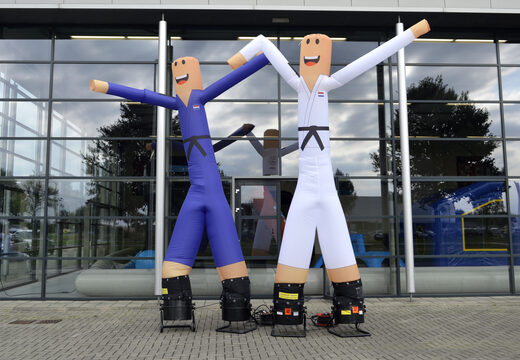 Ordina skydancer gonfiabili Judo Bond Nederland Skyman su misura presso JB Gonfiabili Italia. Richiedi ora un design gratuito per un pupazzi gonfiabile che ondeggia stravagante nella tua identità aziendale