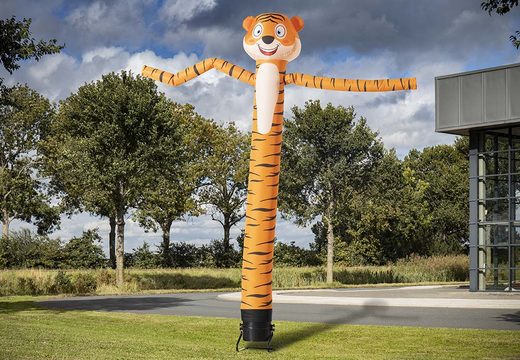Ordina ora la tigre skydancer gonfiabile di 5 m di altezza online su JB Gonfiabili Italia. Acquista gli airdancer gonfiabili standard per ogni evento