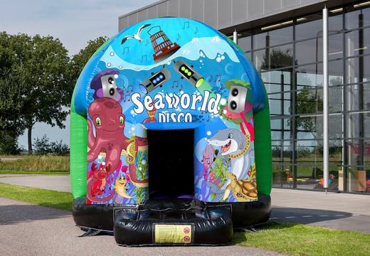 Vendo castello gonfiabile multitematica da 4,5 metri in tema Seaworld per bambini. Ordina ora castelli gonfiabili da JB Gonfiabili Italia