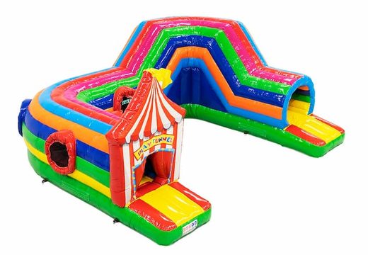 Acquista uno spazioso castello gonfiabile per bambini da circo crawl tunnel. Ordina i castelli gonfiabili online su JB Gonfiabili Italia