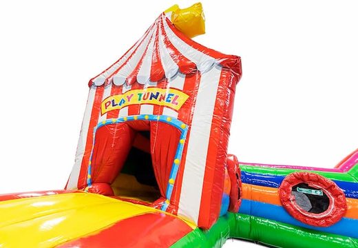 Ordina un castello gonfiabile con tunnel per gattonare a tema circo per bambini. Acquista castelli gonfiabili online su JB Gonfiabili Italia