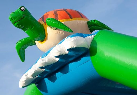 Ordina saltarelli gonfiabili medio unici con un oggetto 3D di una tartaruga in cima per i bambini. Acquista castelli gonfiabili online su JB Gonfiabili Italia