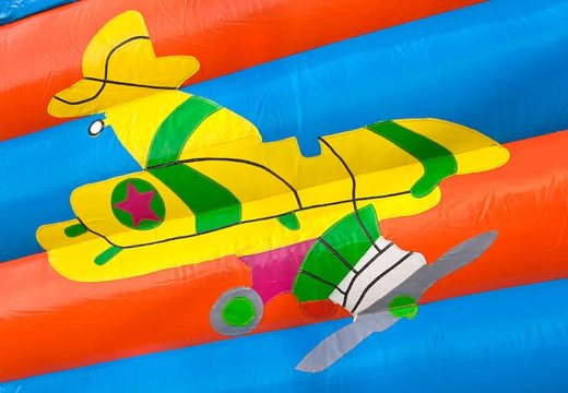 Acquista una saltarelli gonfiabili medio in colori sorprendenti con un grande oggetto 3D a forma di aeroplano in cima per i bambini. Ordina castello gonfiabile medio online su JB Gonfiabili Italia