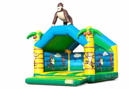 Acquista un grande castello gonfiabile al coperto a tema giungla per bambini. Disponibile su JB Gonfiabili Italia online