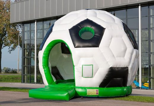 Super castello gonfiabile con tetto a tema calcio per bambini. Acquista castelli gonfiabili online su JB Gonfiabili Italia