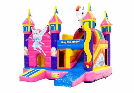Ordina Multiplay Fairy Wonderland castello gonfiabile con oggetti 3D e scivolo per bambini. Acquista castelli gonfiabili online su JB Gonfiabili Italia