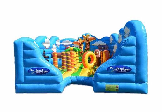 Opblaasbare op maat gemaakte playground in safari thema met allerlei dieren