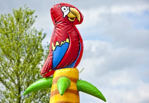 opblaasbaar springkussen klimtoren te koop in thema piraten voor kids bij JB Inflatables