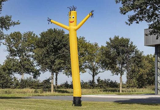 Skytube gonfiabile da 6 o 8 metri di colore giallo in vendita su JB Gonfiabili Italia. Skydancer e skytube standard per qualsiasi evento sono disponibili online