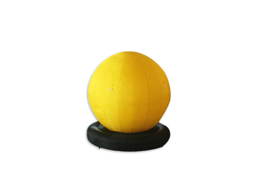 Pallone gonfiabile grande di colore giallo da utilizzare per il gonfiaggio del pallone