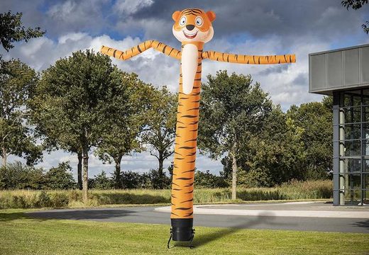 Ordina ora la tigre skydancer gonfiabile di 5 m di altezza online su JB Gonfiabili Italia. Acquista gli airdancer gonfiabili standard per ogni evento