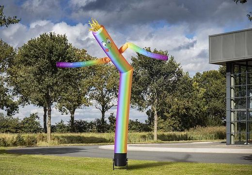 Acquista ora l'airdancer da 6 m in colore arcobaleno verticale online su JB Gonfiabili Italia. Tutti i pupazzi gonfiabili standard vengono consegnati super velocemente
