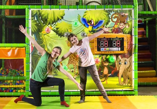 Acquista la parete del parco giochi con punti interattivi e tema safari per far giocare i bambini